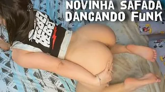 Novinha Gostosa Dancing Funk, Shaking Gostoso, Getting Peladinha Latina Teen Dancing So Hot Twerking - Shaking Ass