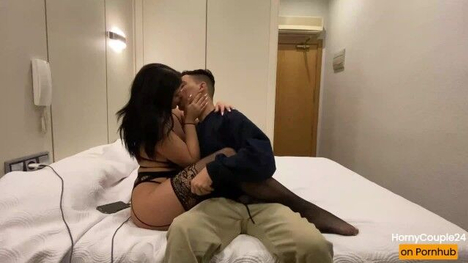 Hornycouple24'S Tinder Date & I Get Naughty In A Hotel Room With Intense Missionary, Loud Moaning & Pussy Licking